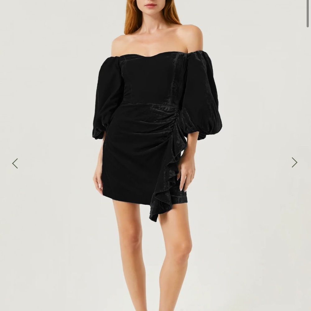 Rhode Adrian velvet off the shoulder short cocktail dress